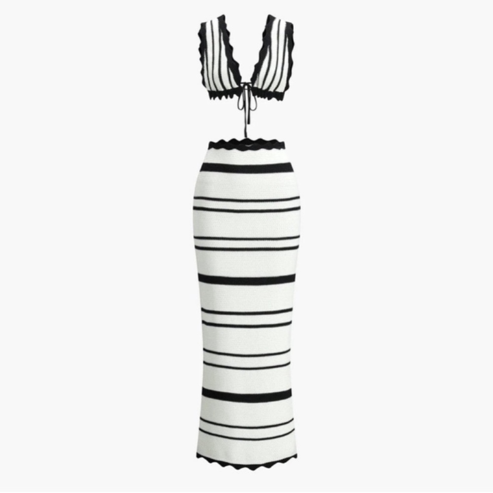 Monochrome Scalloped Edge Crop Top & Maxi Skirt Set